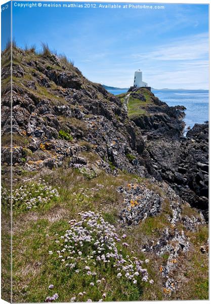 llanddwyn island lighthouse Canvas Print by meirion matthias