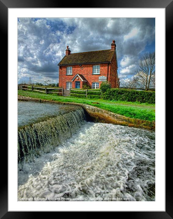 Papercourt Lock Cottage Framed Mounted Print by Colin Williams Photography