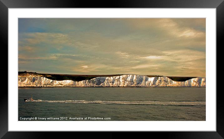 Dovers white cliffs Framed Mounted Print by Linsey Williams