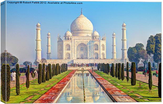 Taj Mahal 1 Canvas Print by Robert Pettitt
