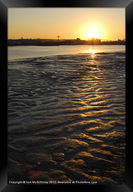 Thames Sunset Framed Print by Iain McGillivray