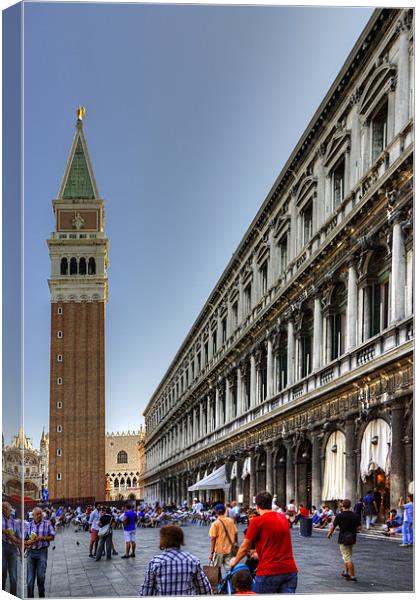 St Marks Basilica and Procuratie Nuove Canvas Print by Tom Gomez