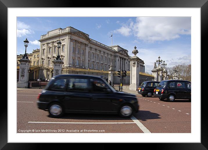 Buckingham Palace Framed Mounted Print by Iain McGillivray