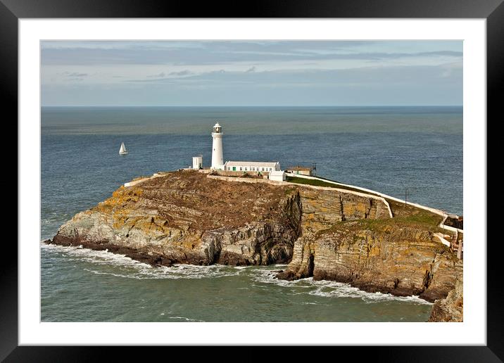 SOUTH STACK LIGHTHOUSE (Anglesey) Framed Mounted Print by raymond mcbride