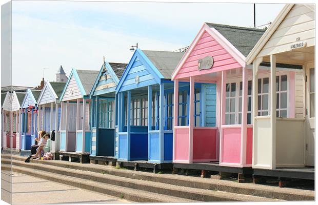 East Anglian beach huts Canvas Print by dennis brown