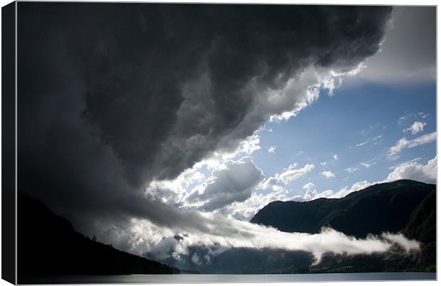 There's a storm brewing! Canvas Print by Ian Middleton