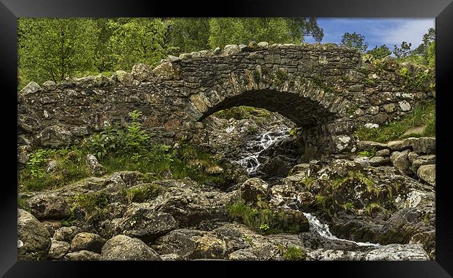 Ashness bridge Framed Print by Darren Frodsham