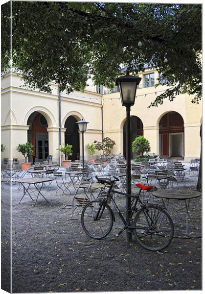 bicycle by lamppost Canvas Print by peter jeffreys