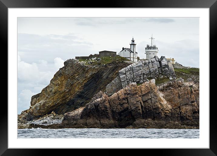 Pointe du Toulinguet Framed Mounted Print by Gary Eason