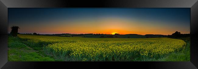 Sunset_Panorama Framed Print by Kat Arul