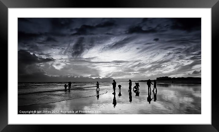 simply shadow and silhouettes Framed Mounted Print by Ian Jones