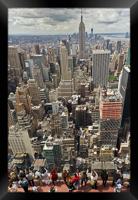 Tourists viewing Downtown Manhattan Framed Print by Gary Eason