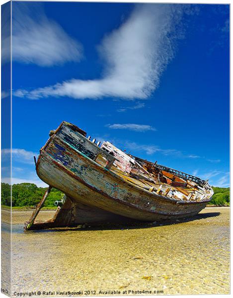 Dulas Bay shipwreck Canvas Print by R K Photography