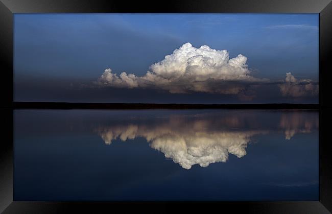 Evening cumulus Framed Print by Robert Fielding