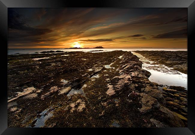 Sunset Seascape at Gardenstown Aberdeenshire Framed Print by Steven Clements LNPS