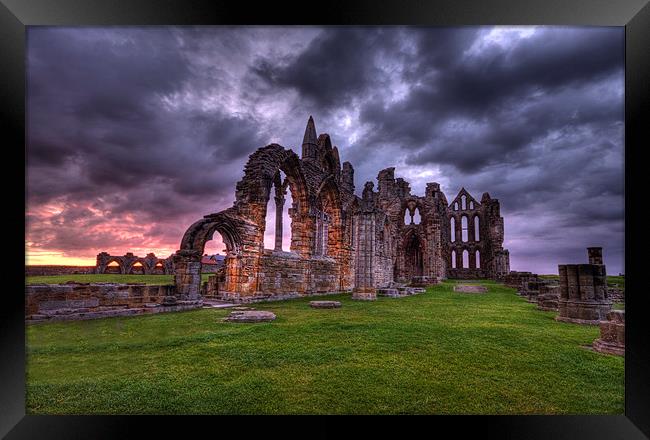 sunrise at whitby abbey north yorkshire Framed Print by simon sugden