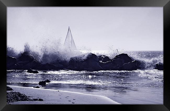 Breaking surf Framed Print by David Worthington