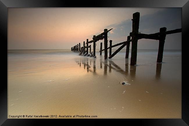 Happisburgh Framed Print by R K Photography