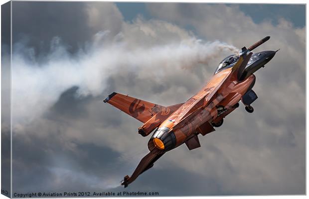 Dutch F16 Demo Team Canvas Print by Oxon Images