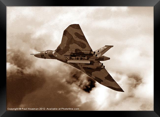 Vulcan bomber XH558 Framed Print by P H