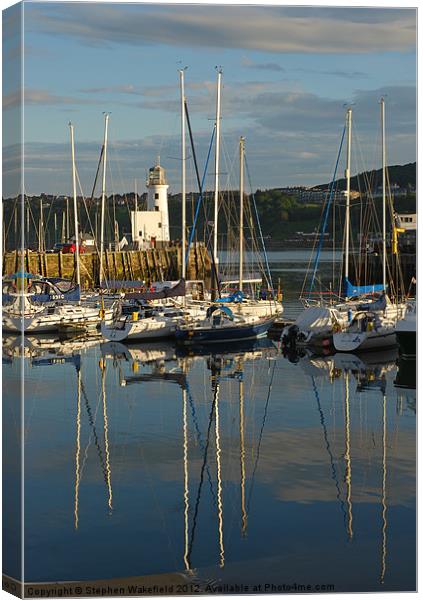 Harbour in evening light Canvas Print by Stephen Wakefield