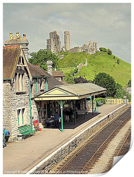 Corfe castle steam railway station Print by Linsey Williams