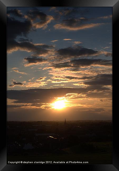 Sunset over Mansfield vertical Framed Print by stephen clarridge