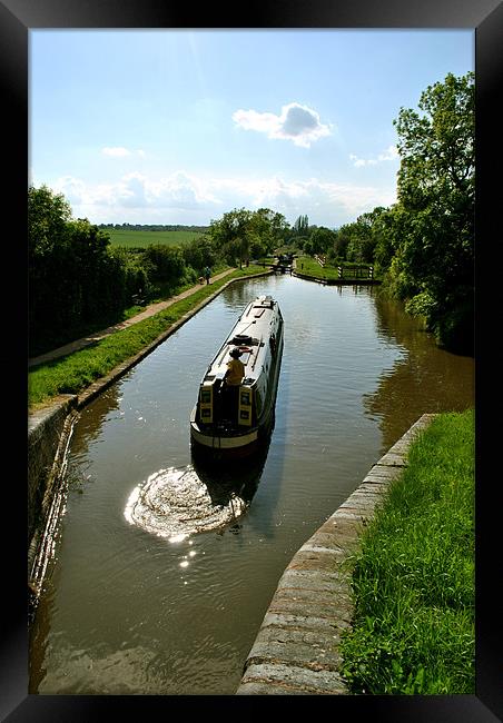 Exiting the Lock on the Droitwich Canal Framed Print by graham young