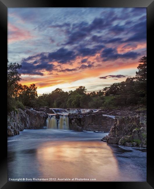 Low Force Sunset Framed Print by Gary Richardson