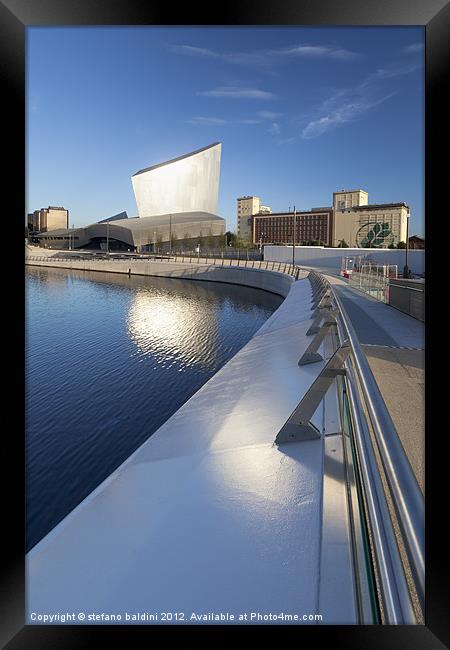 Imperial War Museum North in Salford Framed Print by stefano baldini
