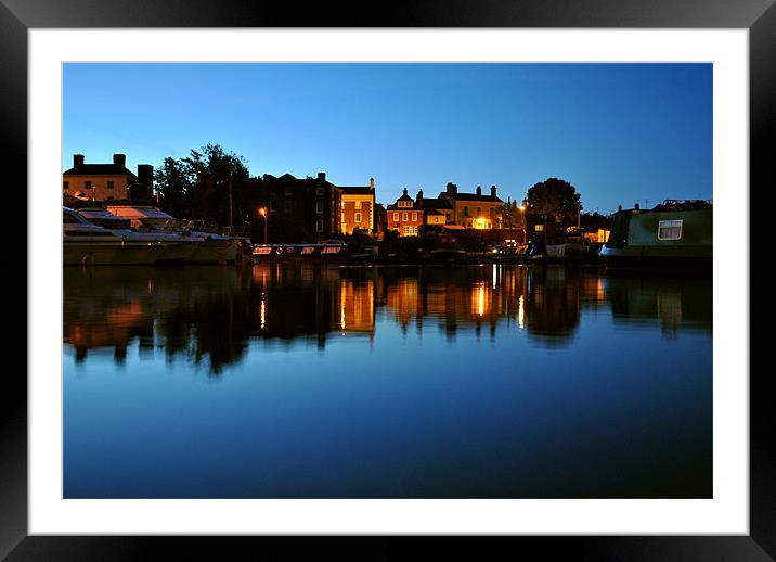 Stourport On Severn at Dusk Framed Mounted Print by graham young