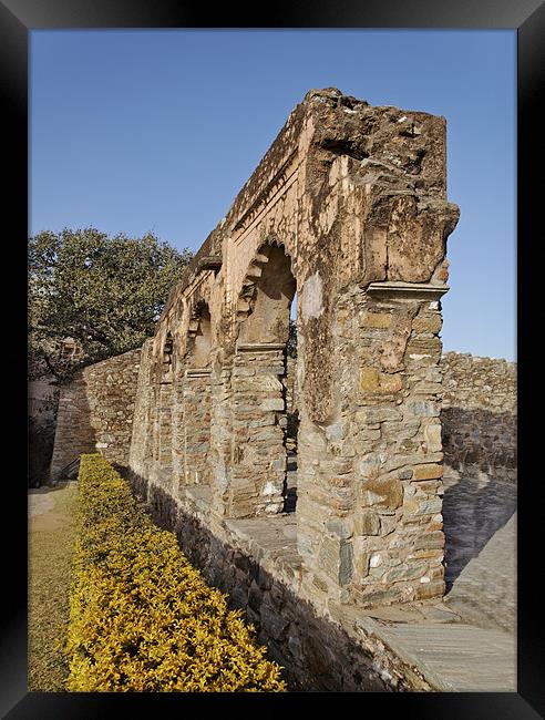 Arch feature gardens Kumbhalgarh Fort Framed Print by Arfabita  