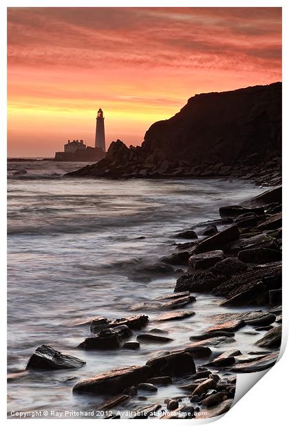 St.Mary's Lighthouse Print by Ray Pritchard