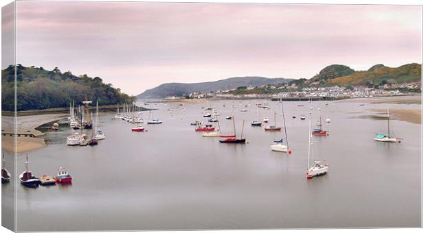 Conwy estuary at sunset Canvas Print by philip clarke