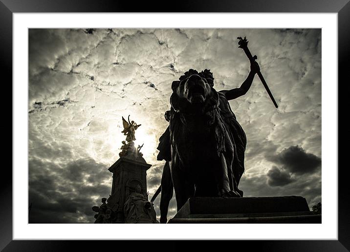 Victoria Memorial & Angel of Justice Framed Mounted Print by Massimiliano Peluso