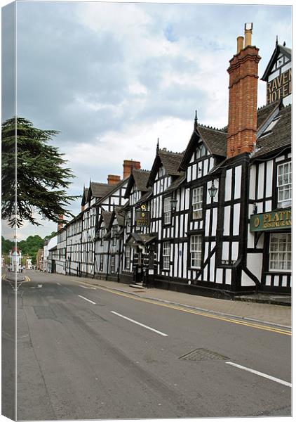 St Andrews Street,Droitwich Spa Canvas Print by graham young