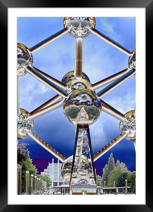 The Atomium Framed Mounted Print by les tobin
