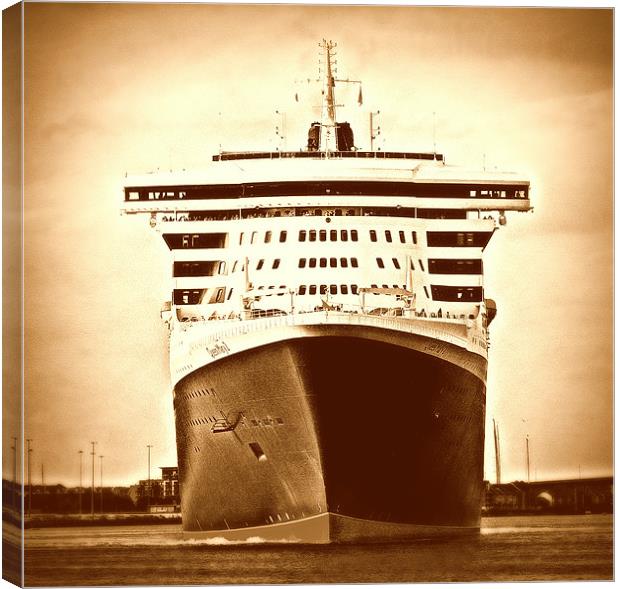 Queen Mary 2 Canvas Print by Louise Godwin