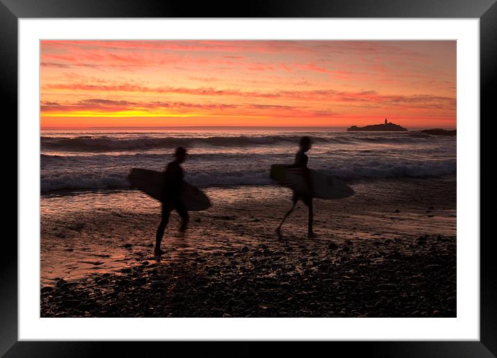 Surfers Sunset Framed Mounted Print by David Smith