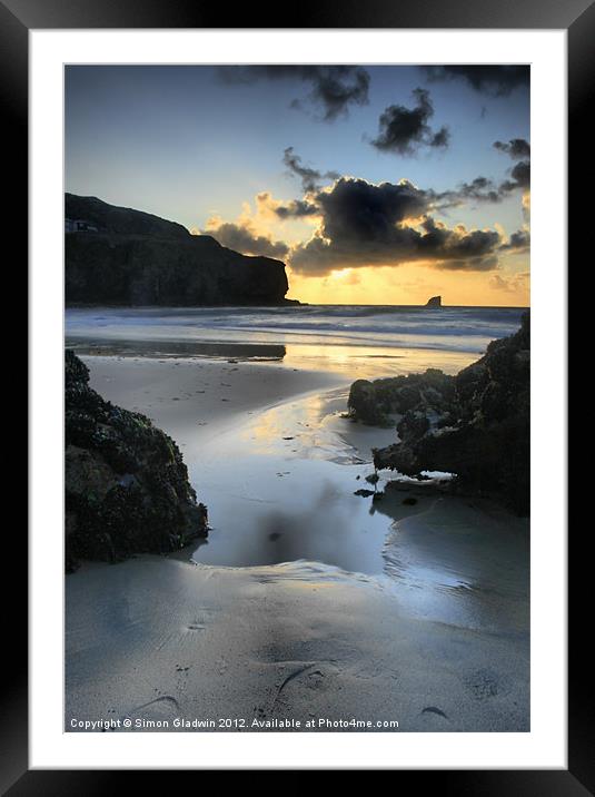 Trevaunance Cove Sunset, St Agnes Framed Mounted Print by Simon Gladwin