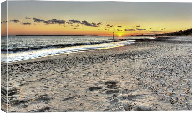 Southbourne to Bournemouth Sunset Canvas Print by Jennie Franklin
