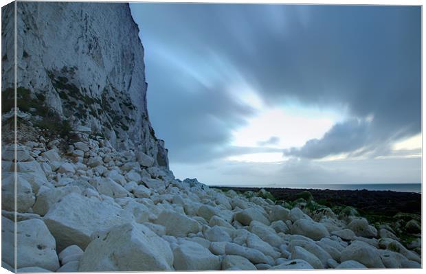 Dawn at the White Cliffs of Dover Canvas Print by Ian Middleton