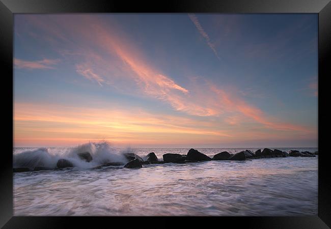 A Slow Start - Happisburgh Framed Print by Simon Wrigglesworth