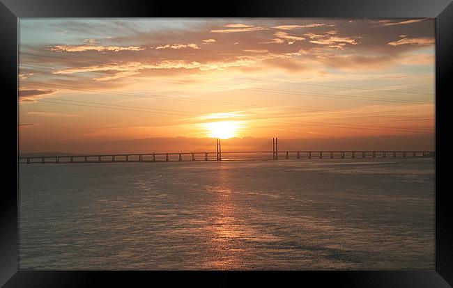 severn crossing Framed Print by mike fox