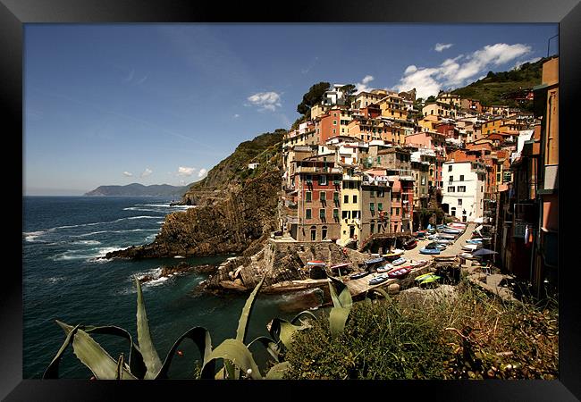 Cinque Terre, Italy Framed Print by peter schickert