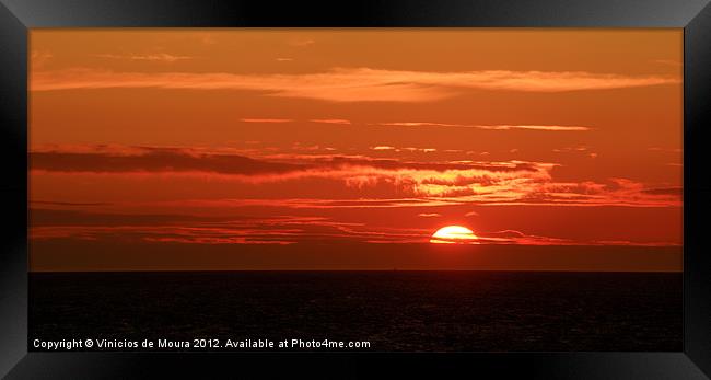 Woolacomb sunset Framed Print by Vinicios de Moura