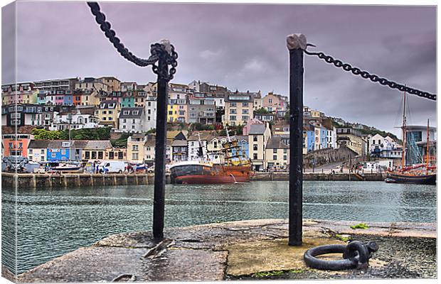 Brixham Chains Canvas Print by kevin wise