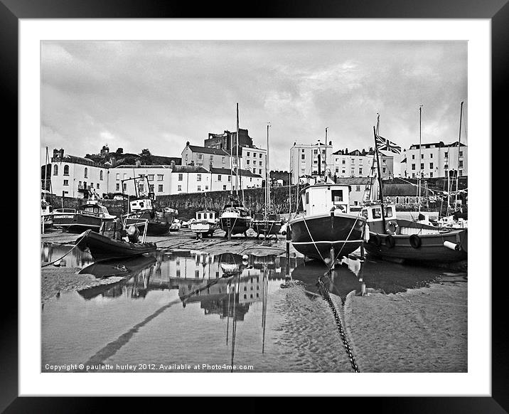 Tenby Harbour Low Tide. B+W. Framed Mounted Print by paulette hurley