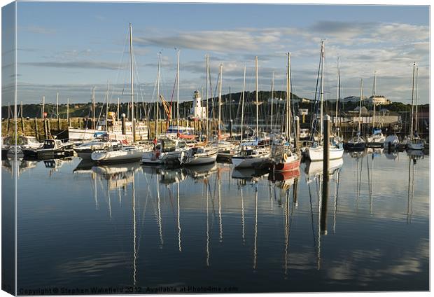 Scarborough harbour in evening light No 3 Canvas Print by Stephen Wakefield