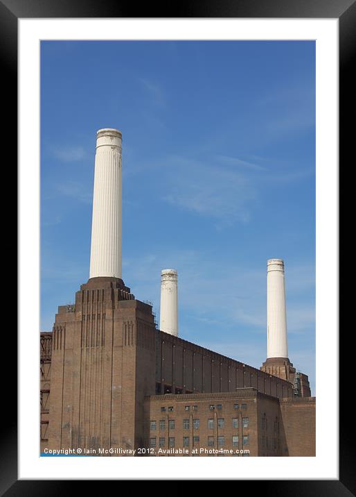 Battersea Power Station Framed Mounted Print by Iain McGillivray
